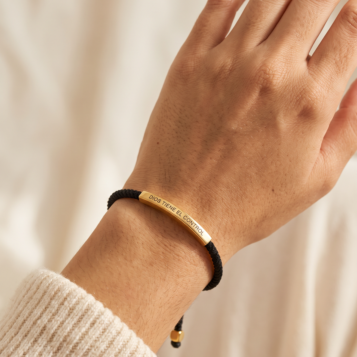 Pulsera Dios tiene el control